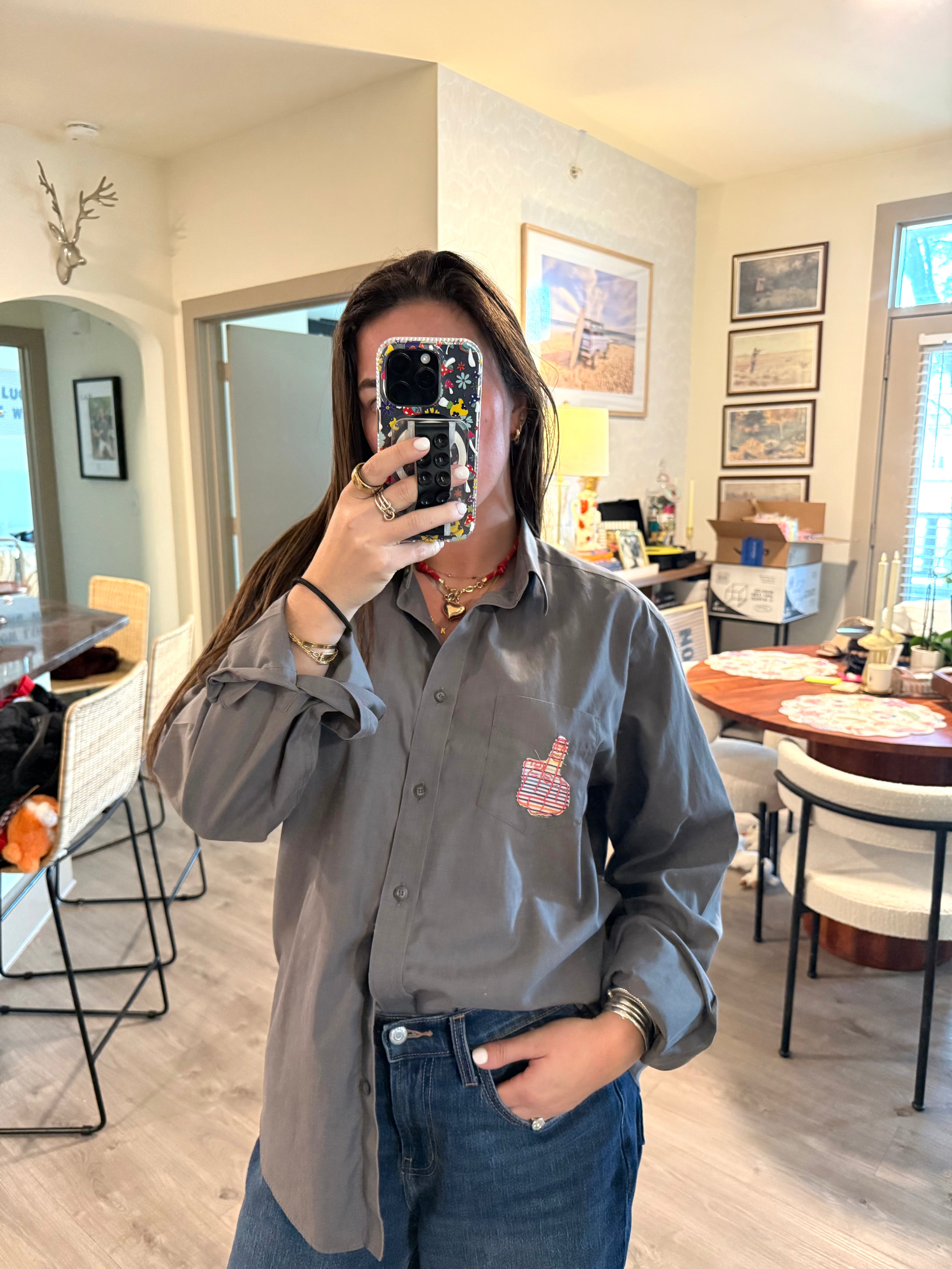 middle finger 🖕 button down - size L