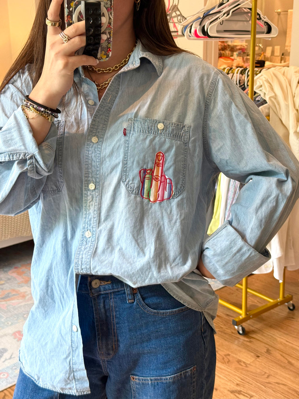 🖕 Button Down - Size XL