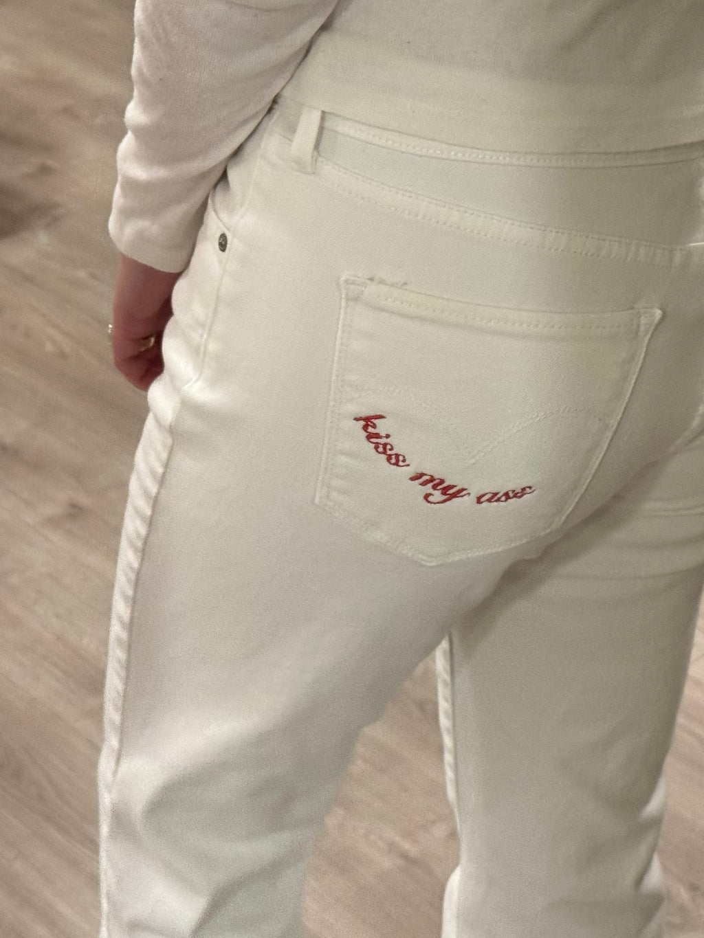 "Kiss My Ass" Jeans - White & Red
